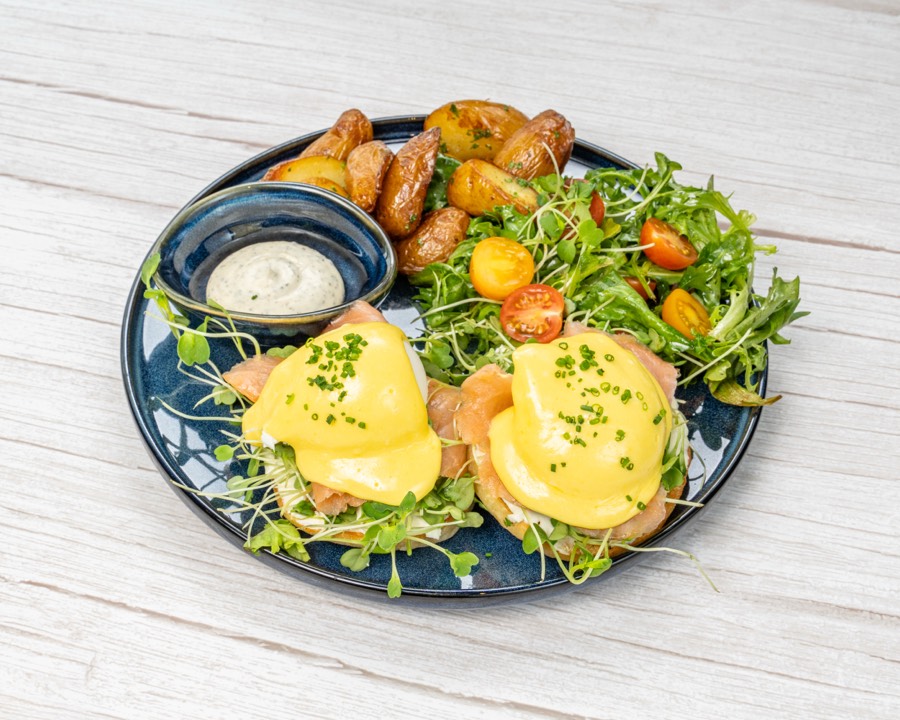 Cheshire Lox Benny with smoked salmon and hollandaise